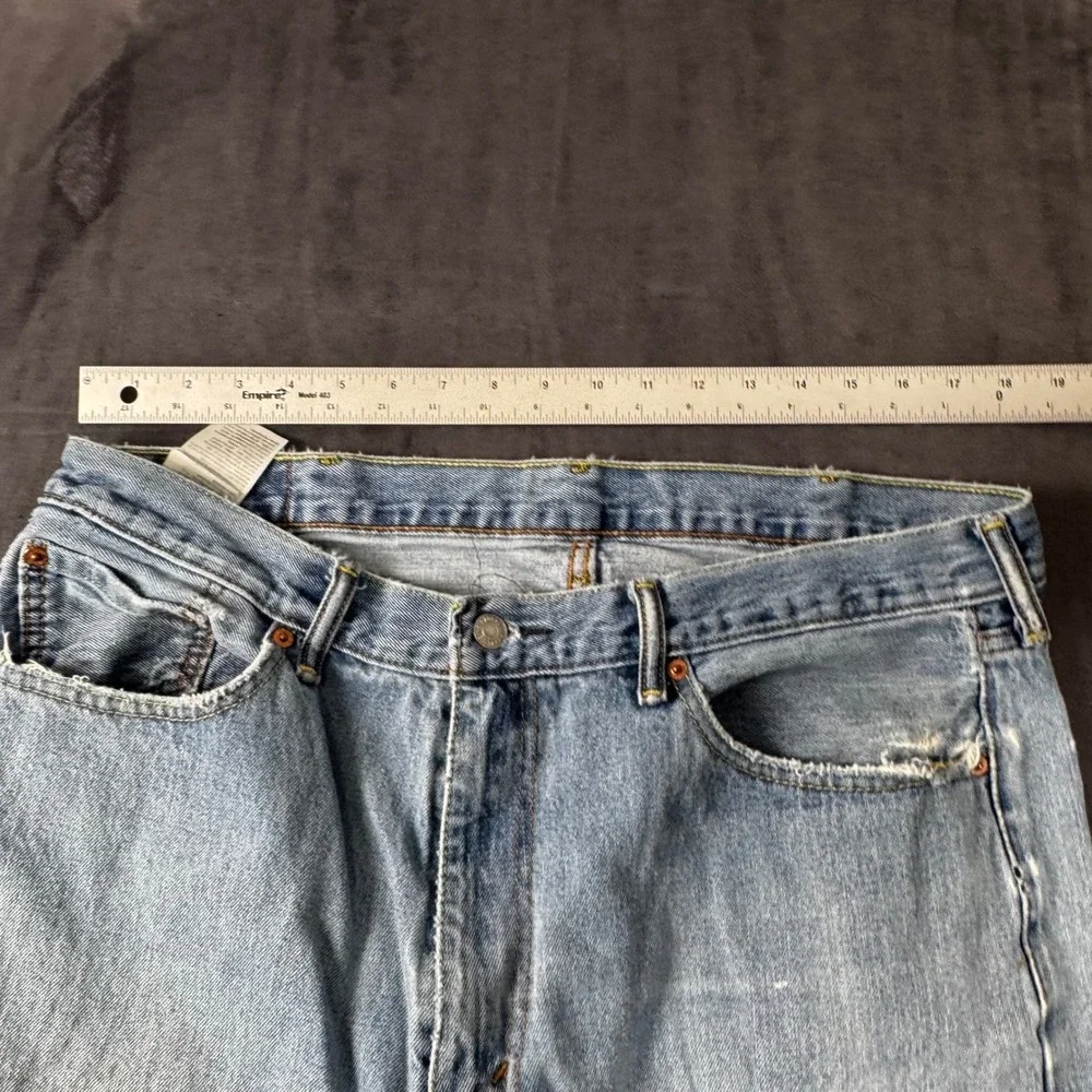 Levi 505 Regular Fit Jeans Mens 38x30 Light Wash Distressed Denim 00505-4891
